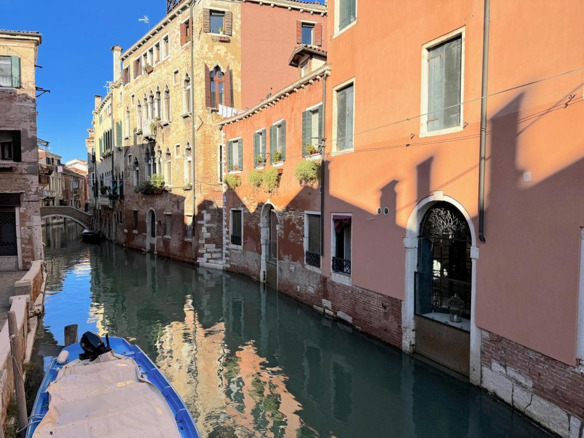 Ca Penini - Canal View Veneza Exterior foto